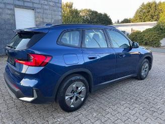 BMW iX1 eDrive20 LEDER/KAM/NAVI picture 3