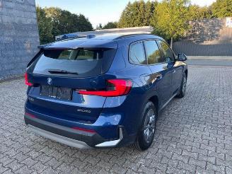 skadebil auto BMW iX1 eDrive20 KAM/NAVI 2025/7