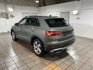Unfallwagen Audi Q3 35 TFSI S tronic advanced KAM/NAVI 2025/8