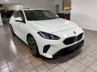krockskadad bil auto BMW 1-serie  2026/4
