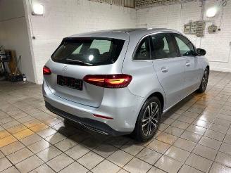 Mercedes B-klasse  picture 2