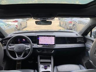 Volkswagen Tiguan 2.0 TDI DSG 4Motion R-LinePANO/360/NAVI picture 21