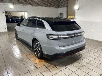 Vaurioauto  passenger cars Volkswagen ID.7 Tourer Pro 82 kWh PANO/HUD/AHK/360/H&K/NAVI 2024/12