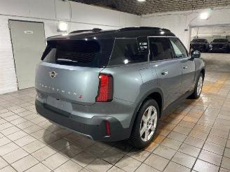 skadebil auto Mini Countryman S ALL4 HUD/360/H&K/NAVI 2025/4