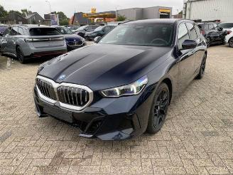 krockskadad bil auto BMW 5-serie  2025/10