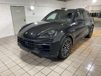 Porsche Cayenne E-Hybrid CHRONO/PANO/HUD/360/AHK/NAVI picture 4