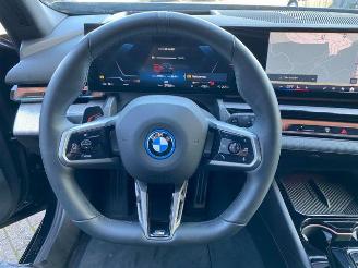 BMW i5 eDrive40 Touring M Sport HUD/AHK/360/H&K/NAVI picture 18