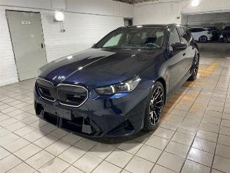 Voiture accidenté BMW M5 Touring PANO/HUD/AHK/360/B&W/NAVI 2026/4