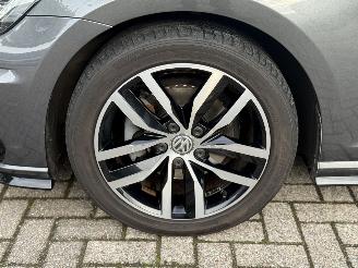 Volkswagen Golf 1.5 TSI R-Line Led Matrix CarPlay Stoelverw picture 14