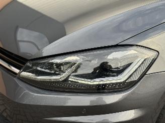 Volkswagen Golf 1.5 TSI R-Line Led Matrix CarPlay Stoelverw picture 9