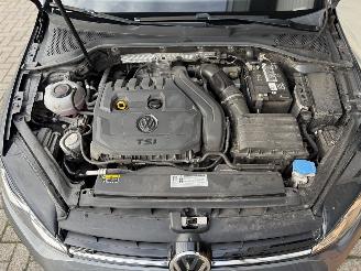 Volkswagen Golf 1.5 TSI R-Line Led Matrix CarPlay Stoelverw picture 15