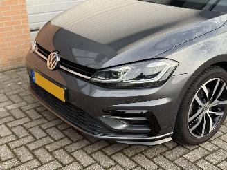 Volkswagen Golf 1.5 TSI R-Line Led Matrix CarPlay Stoelverw picture 8