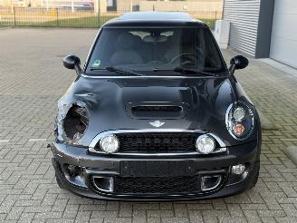 Mini Cooper S 1.6 Unieke Km stand Pano Cruise Leder Navi Clima picture 13