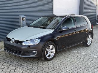 Auto incidentate Volkswagen Golf Lounge|Clima|Cruise|Stoelverwarming| 2015/9