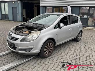 Coche siniestrado Opel Corsa Corsa D, Hatchback, 2006 / 2014 1.2 16V 2010/3