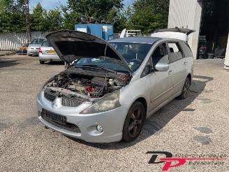 Coche siniestrado Mitsubishi Grandis Grandis (NA), MPV, 2004 / 2010 2.4 16V MIVEC 2004/6