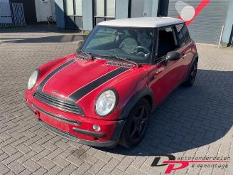 Auto da rottamare Mini Mini Mini (R50/53), Hatchback, 2001 / 2007 1.6 16V One 2002/11