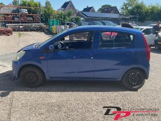 Daihatsu Cuore Cuore (L251/271/276), Hatchback, 2003 1.0 12V DVVT picture 2