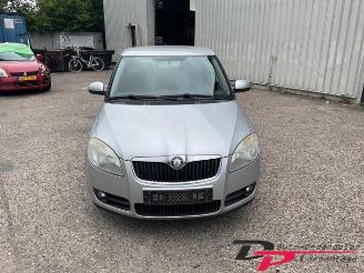 Skoda Fabia Fabia II (5J), Hatchback 5-drs, 2006 / 2014 1.4i 16V picture 2