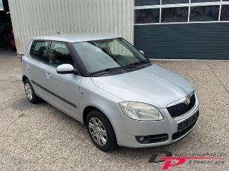 Skoda Fabia Fabia II (5J), Hatchback 5-drs, 2006 / 2014 1.4i 16V picture 3