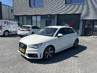 skadebil auto Audi A1 S-Line , 1.4 Benzine Automaat 2011/11