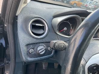 Ford Fiesta Benzine Airco picture 12