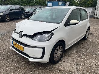 skadebil auto Volkswagen Up! Airco 2017/1