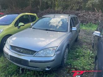 Salvage car Ford Mondeo Mondeo III Wagon, Combi, 2000 / 2007 1.8 16V 2003/4