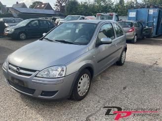 Avarii autoturisme Opel Corsa Corsa C (F08/68), Hatchback, 2000 / 2009 1.4 16V Twin Port 2004/9