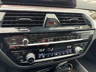 BMW 5-serie 530d Limo Luxury Line Panorama Massage Nightview Trekhaak VOL! picture 29