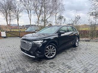 Unfallwagen Audi Q4 Audi Q4 e-tron 45 e-tron S-Line AHK Camera 285ps VOL 2024/10