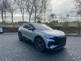 Vaurioauto  passenger cars Audi Q4 Q4 e-tron Sportback 55 e-tron Quattro HUD 360view VOL 2024/5