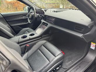 Porsche Taycan Taycan Cross Turismo 4 Panorama Camera Leder 408pk Boost 360view VOL!! picture 7