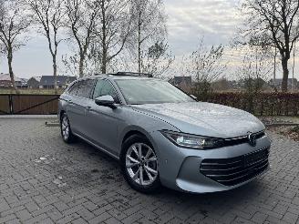 Schadeauto Volkswagen Passat Passat Variant 2.0 TDI 110 kW PANO Massage HUD 2025 VOL! 2025/2