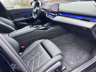 BMW 5-serie BMW 530e 5 Touring M Sport Panorama HUD Leder 2025 ! picture 6
