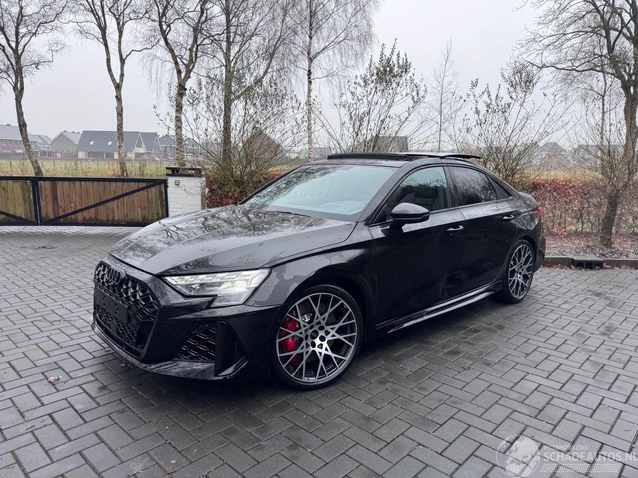 Audi Rs3 Audi RS3 Limousine 2.5 294 kW TFSI Quattro PANORAMA HUD !