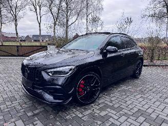 Mercedes GLA Mercedes-Benz GLA 45S AMG Panorama Schaalstoelen Ambiance VOL! picture 15