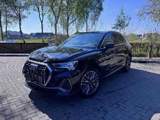 Schadeauto Audi Q3 Q3 35 TFSI DSG 2024 Camera Trekhaak ACC Ambiance VOL 2024/3