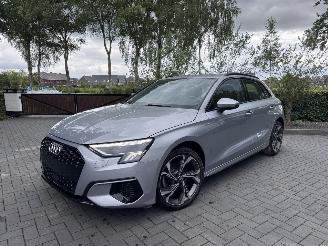 Damaged car Audi A3 Audi A3 Sportback 35 TFSI S-Line Automaat Trekhaak Camera 2021/7