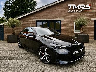 skadebil auto BMW 5-serie 530 5 Limousine 530 e M Sport Ambiance Leder Harman&Kardon VOLL 2025/2