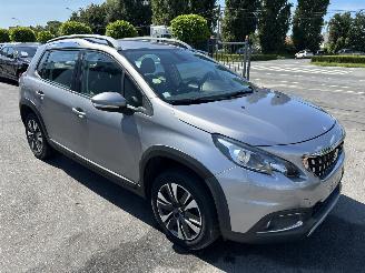 Unfallwagen Peugeot 2008  2016/8