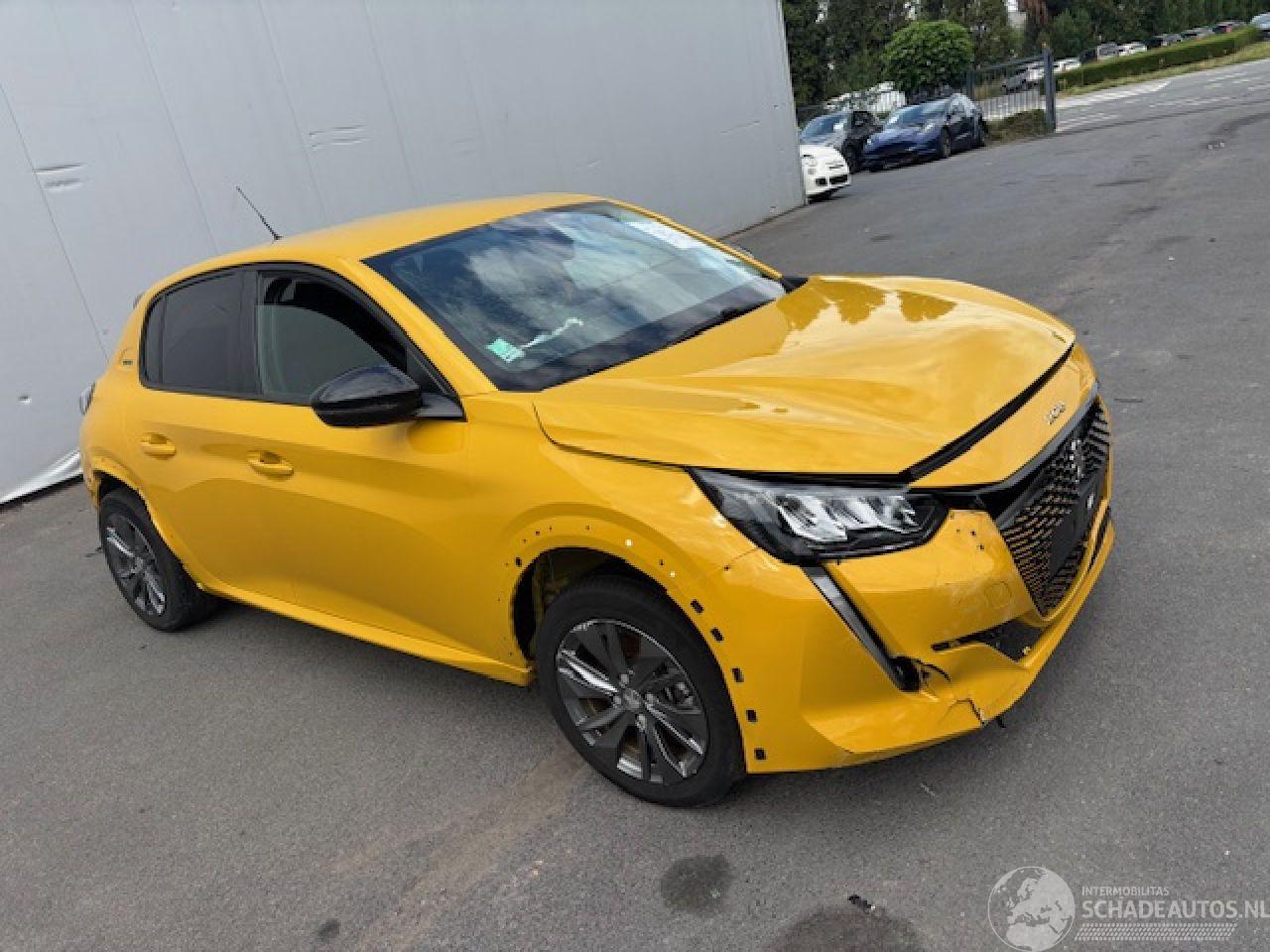 Peugeot e-208 
