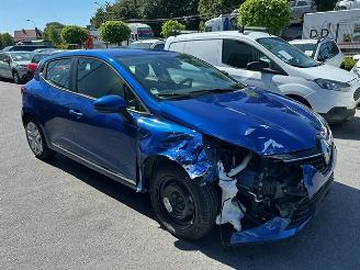 Renault Clio HYBRYD E TECH picture 2