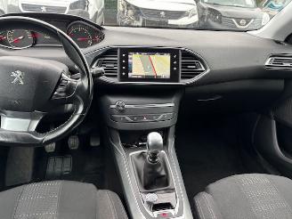 Peugeot 308  picture 6