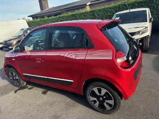 Vaurioauto  passenger cars Renault Twingo LIMITED 2018/11