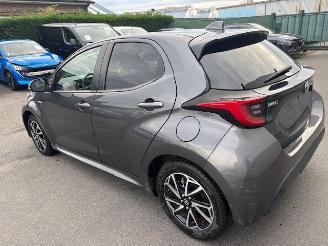 Toyota Yaris HYBRID picture 3