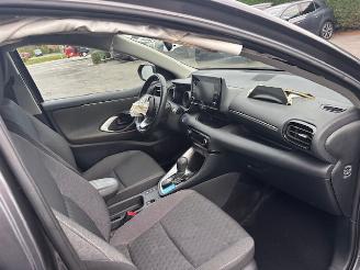 Toyota Yaris HYBRID picture 7