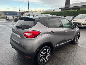 Schadeauto Renault Captur AUTOMAAT 2013/11