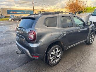krockskadad bil auto Dacia Duster  2023/6