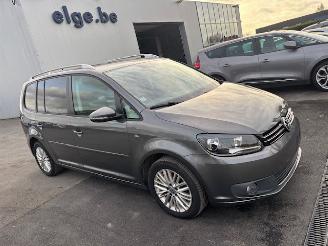 krockskadad bil auto Volkswagen Touran GEEN SCHADE EN ETAT NO DAMAGE 2014/11